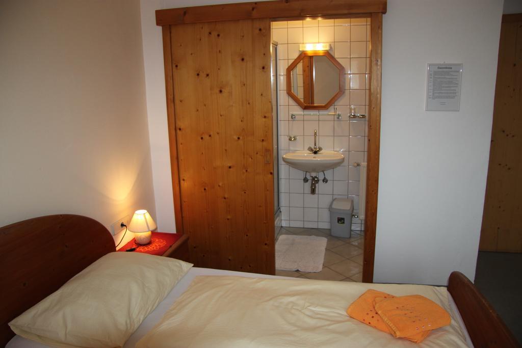 Pension Merkinger Behamberg Room photo